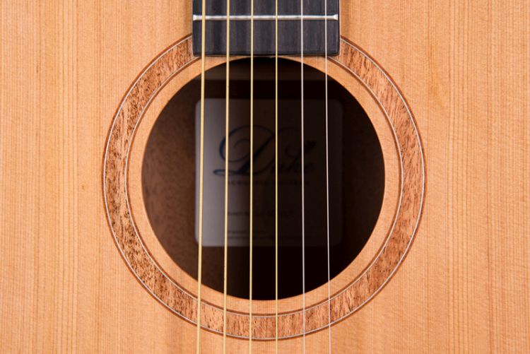 Westerngitarre-Duke-Modell-GA-MC-Cut-E-natural-pol_0007.jpg