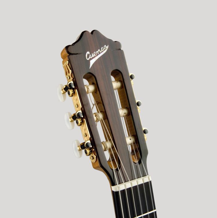 klassische-Gitarre-Cuenca-Modell-50RCT-E2-Cut-PU-Z_0002.jpg