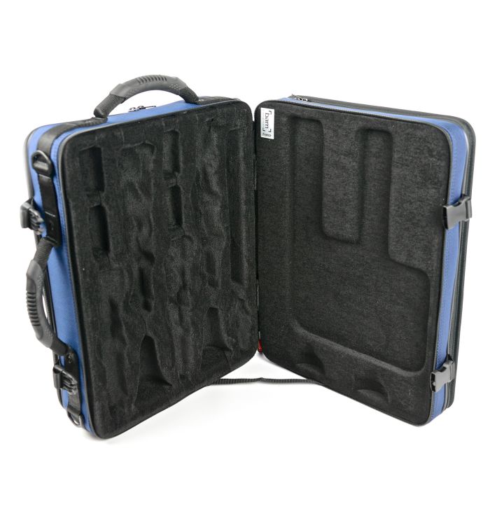 Etui-Clarinette-BAM-3028S-Trekking-fuer-2-Klarinet_0004.jpg